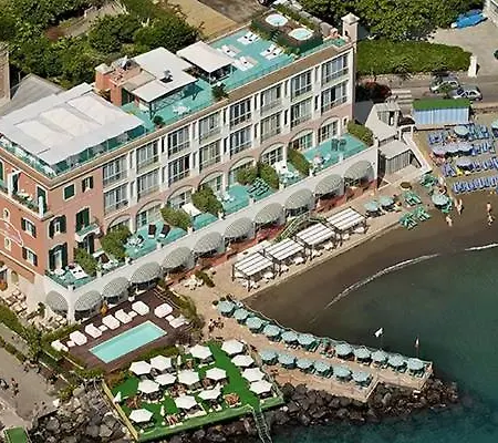 ホテル マーレ ブルー テルメ イスキア島